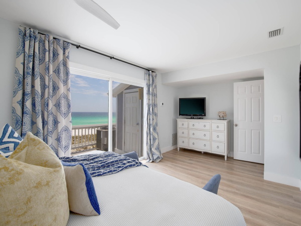 Oceanfront Townhome in Destins Gated Gulf Front South Bay Community